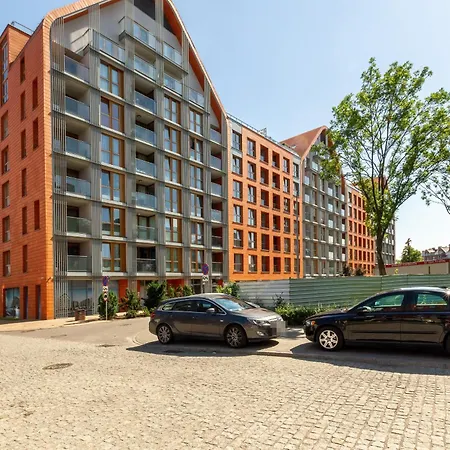 Stunning 2 Bedroom & Motlawa River View In By Renters Gdańsk